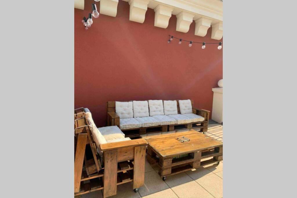 Appartement Terrasse Au Centre De Serris Buitenkant foto